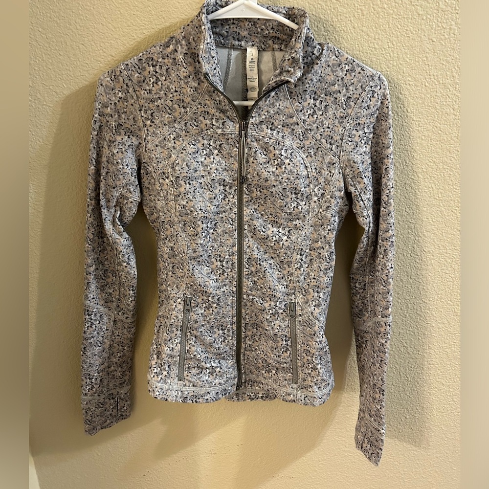 Lululemon speckled grey Define Jacket